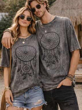 Rhea Dreamcatcher Tee NWT Unisex Size L Gray Acid Wash Boho Graphic Shirt